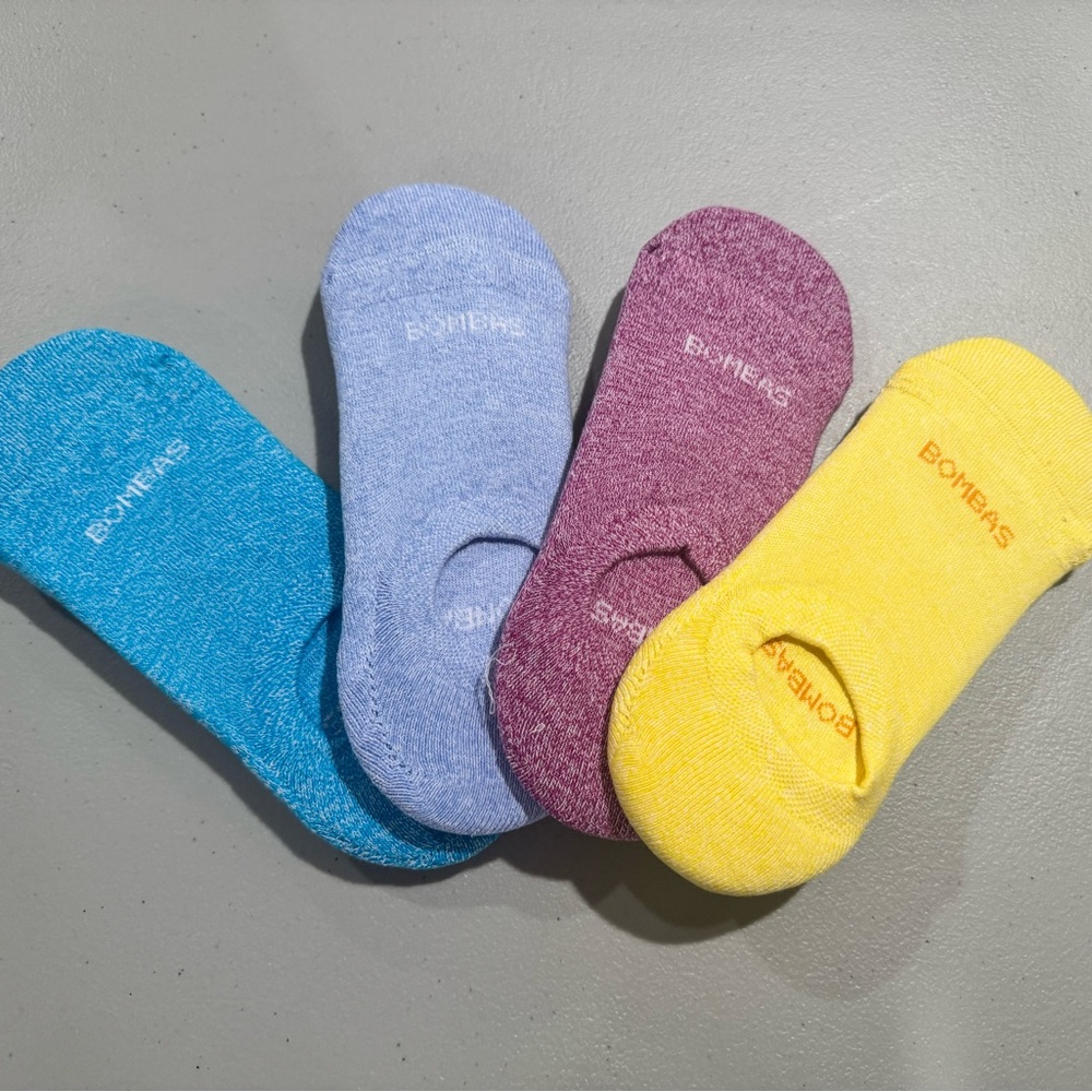 10 New 4 Ct Pack Bombas Women's Lightweight No Show Socks Bright Colors Med - Picture 2 of 8